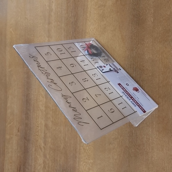 Dry Erase Christmas Countdown Advent Calendar 9"x9" Magnetic Wreath Holiday Deco - Picture 8 of 10